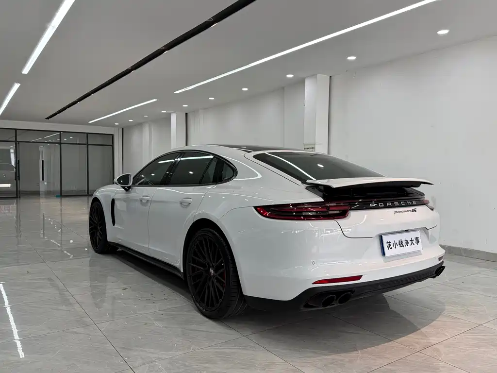 Porsche Panamera — миниатюра 6