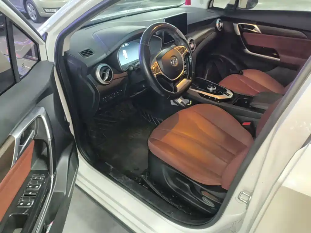 BAIC EU5 — миниатюра 15