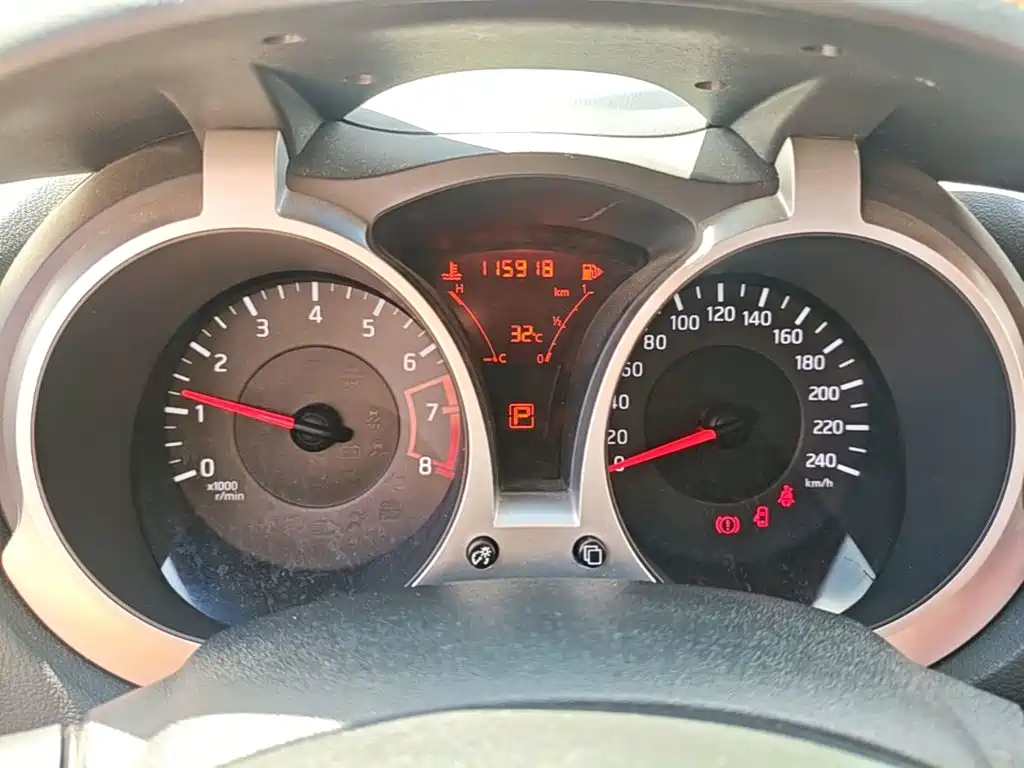Infiniti ESQ — миниатюра 8