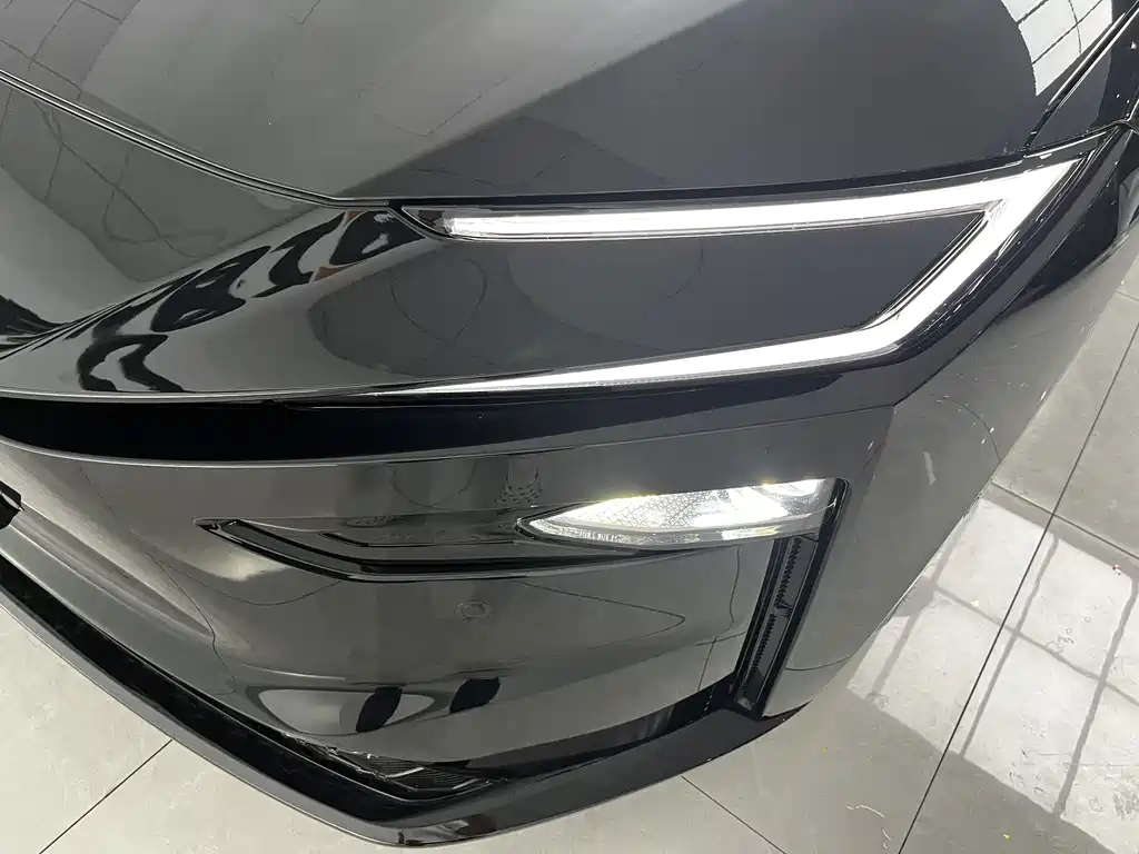 Toyota bZ7 — миниатюра 12