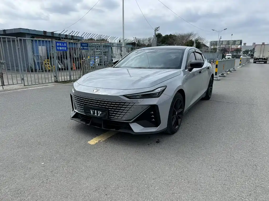 Changan UNI-V 2022