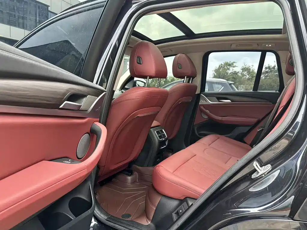 BMW X3 — миниатюра 6