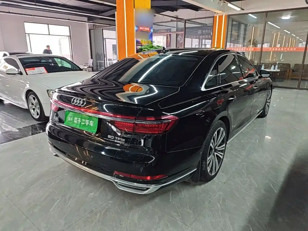 Audi A8 — миниатюра 7