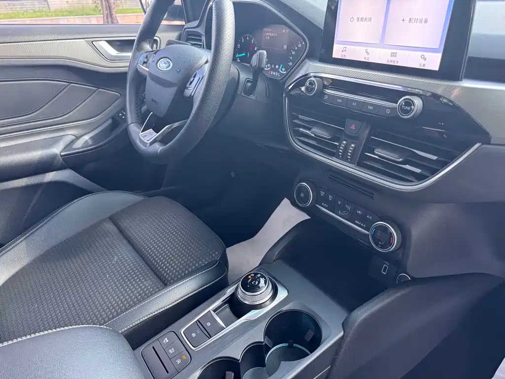 Ford Focus — миниатюра 17