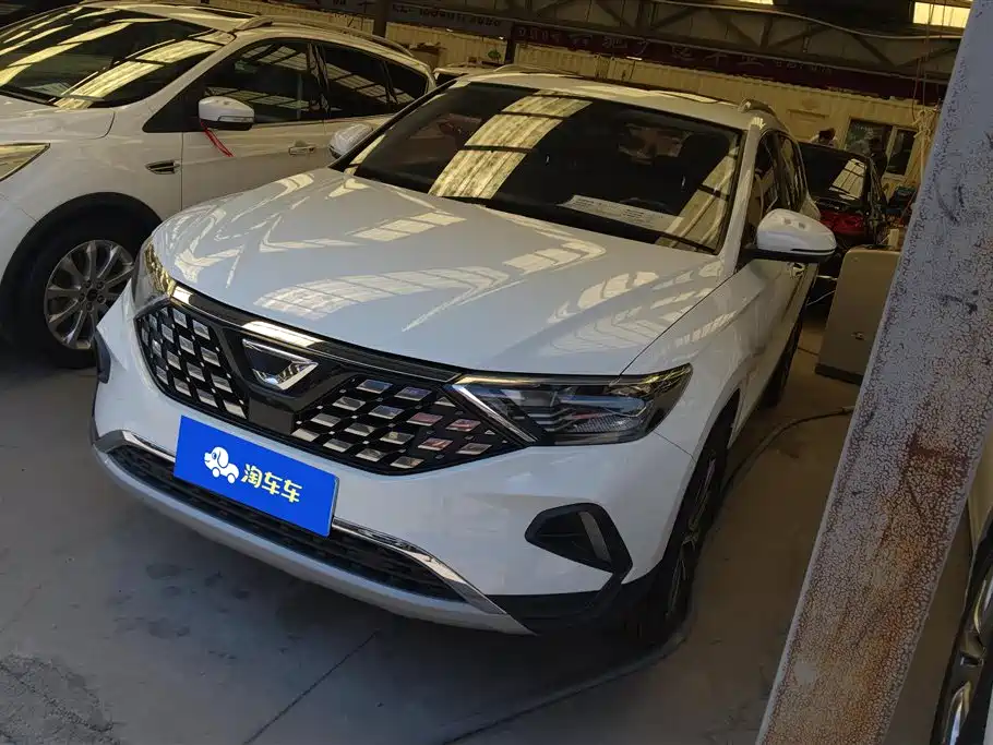 Купить Jetta VS7