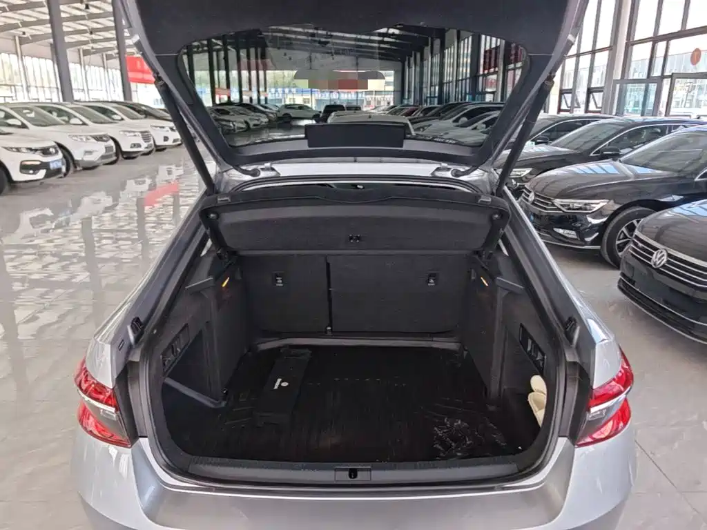 Skoda Superb — миниатюра 19