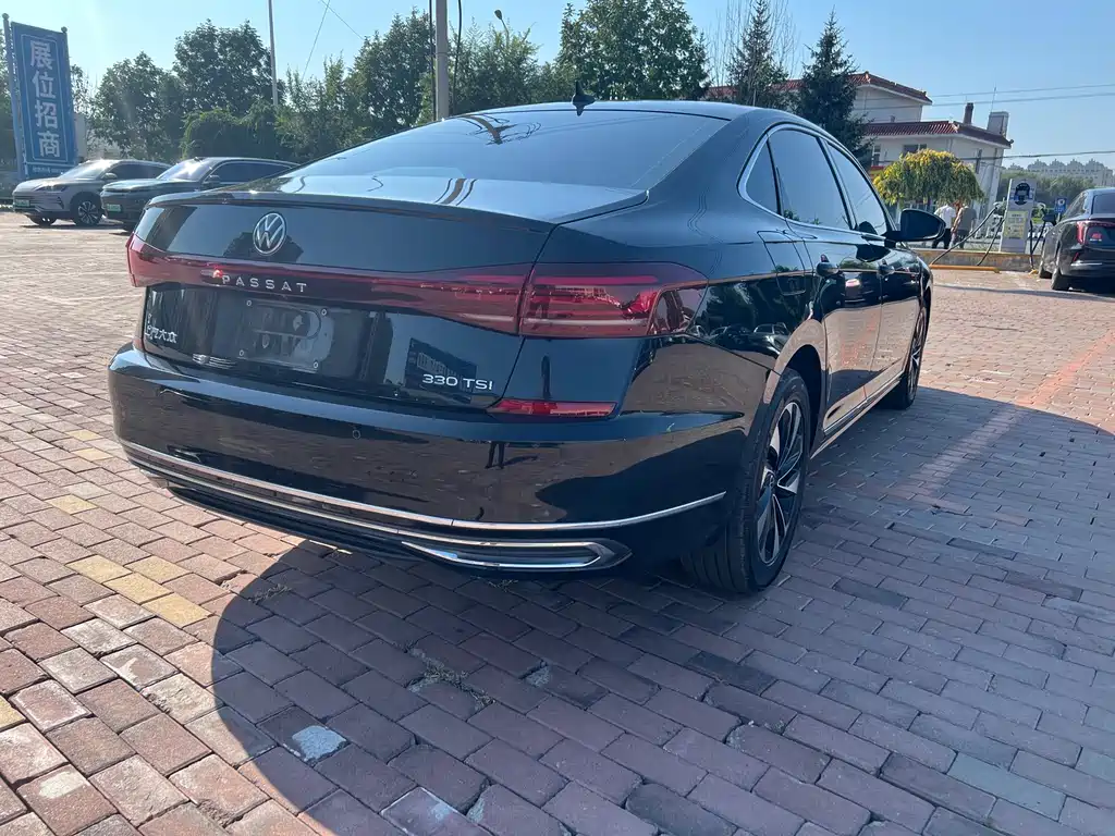 Volkswagen Passat — миниатюра 6