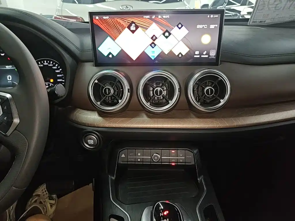 Wey Wey VV5 — миниатюра 13