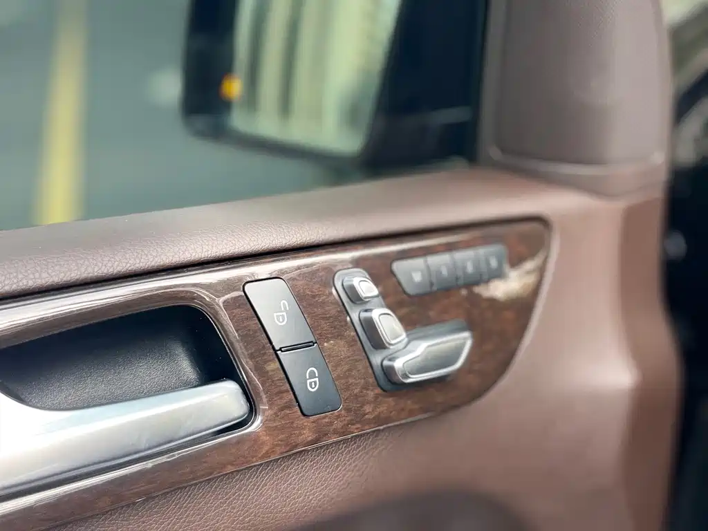 Mercedes-Benz GLS — миниатюра 18