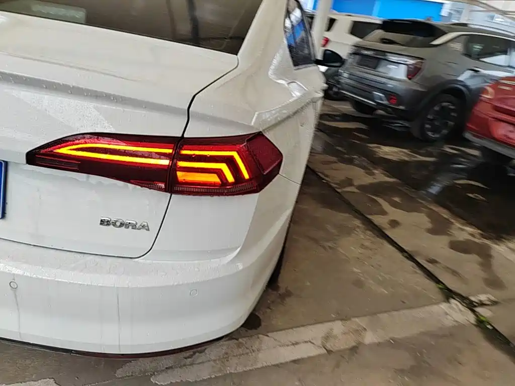 Volkswagen Bora — миниатюра 8