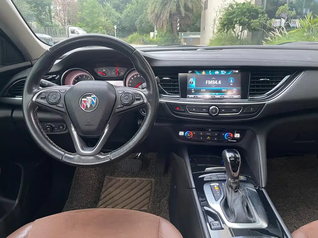 Buick Regal — миниатюра 16