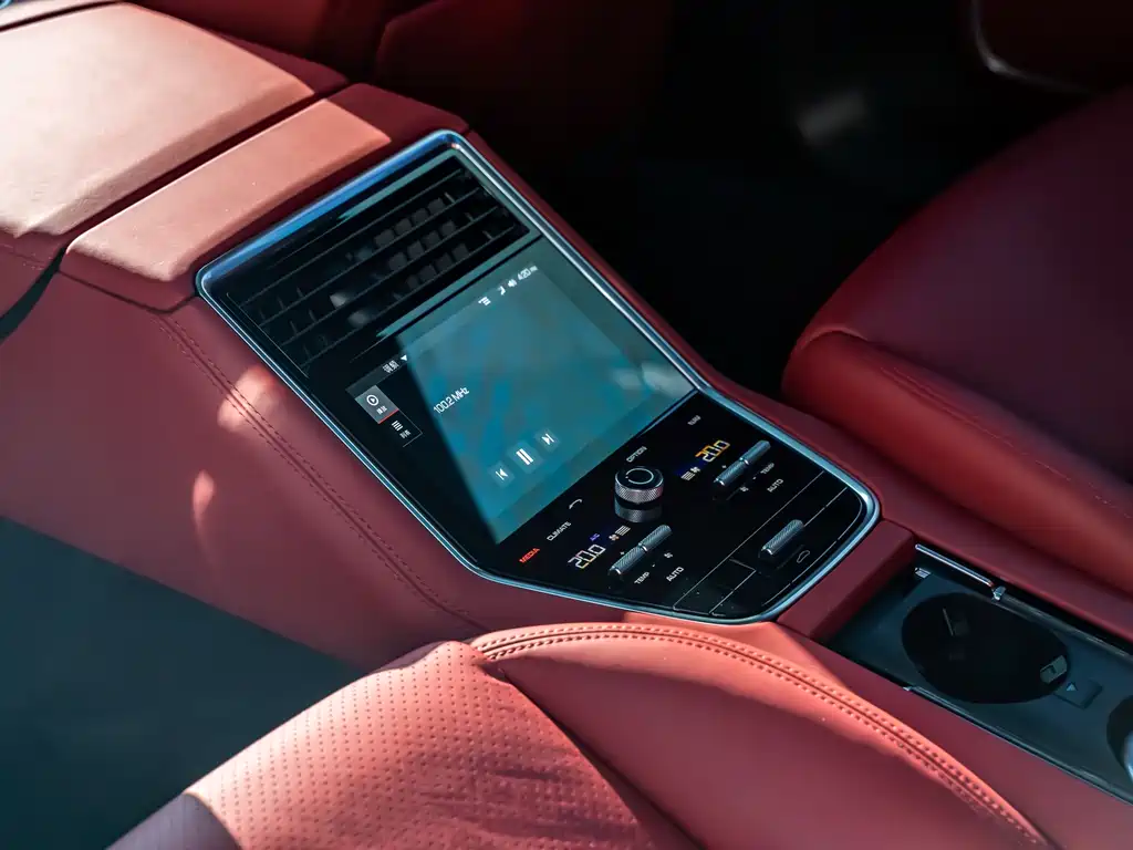 Porsche Panamera — миниатюра 14