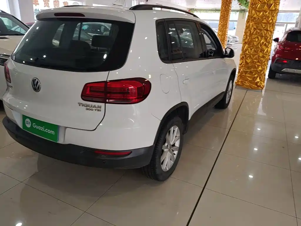 Volkswagen Tiguan — миниатюра 8