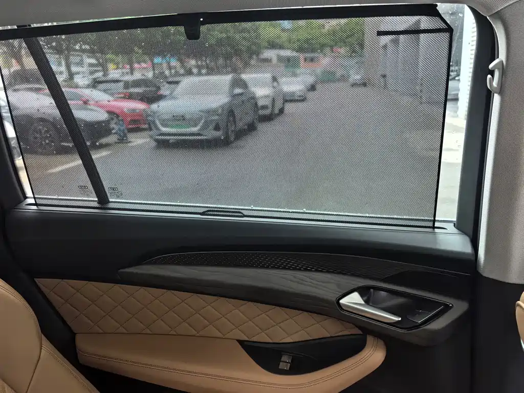 Audi Q6 — миниатюра 11