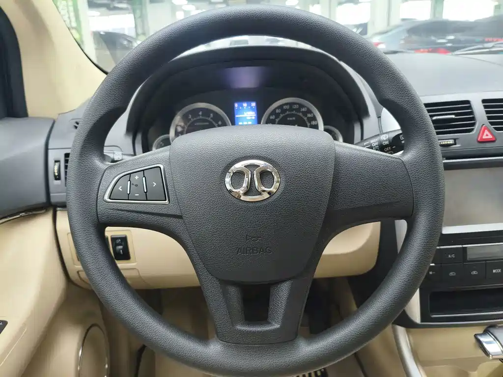 BAIC E-Series — миниатюра 9