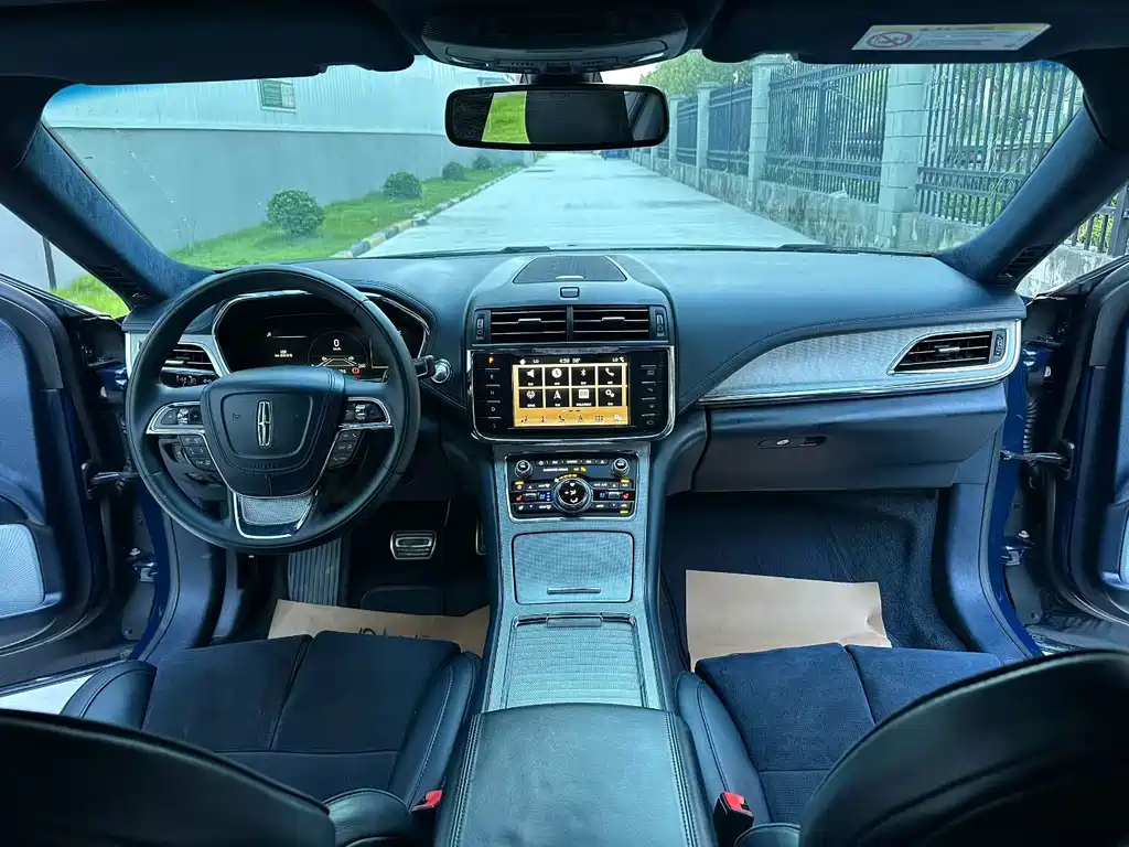 Lincoln Continental — миниатюра 9