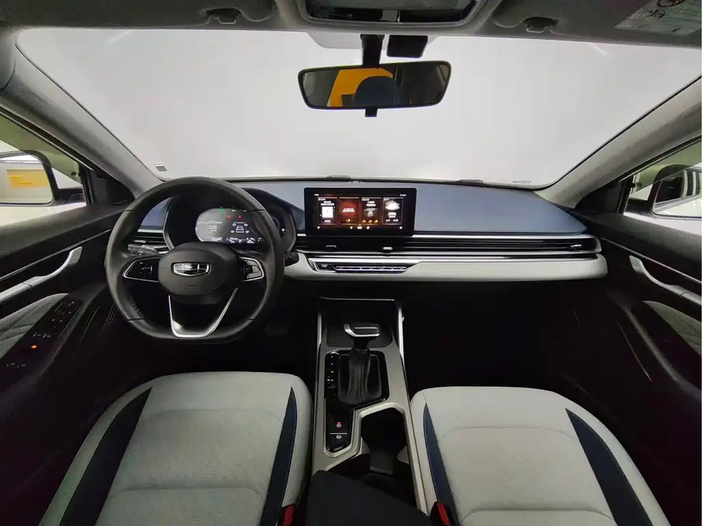 Geely Emgrand — миниатюра 6