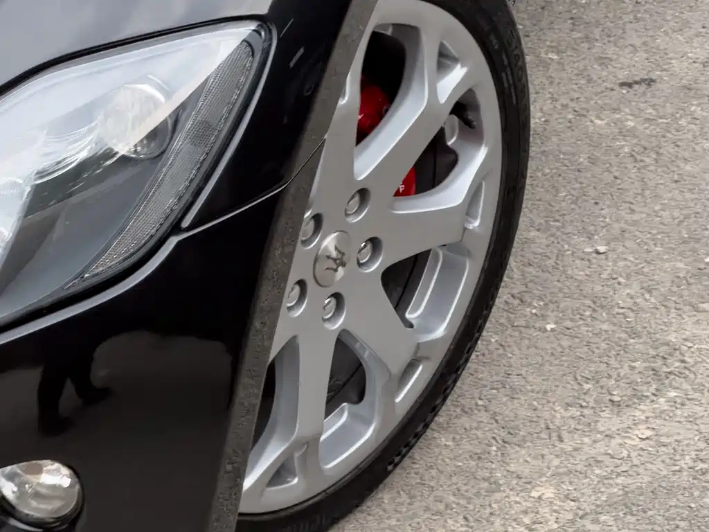 Maserati GranTurismo 2013 4.2L AT
