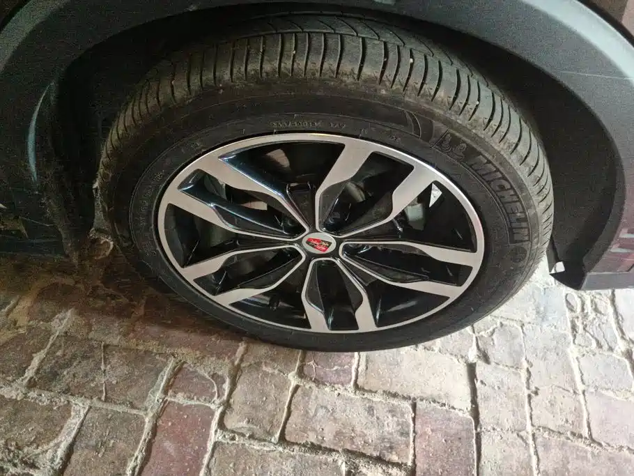 Roewe RX5 — миниатюра 5