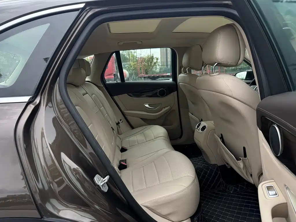 Mercedes-Benz GLC — миниатюра 14