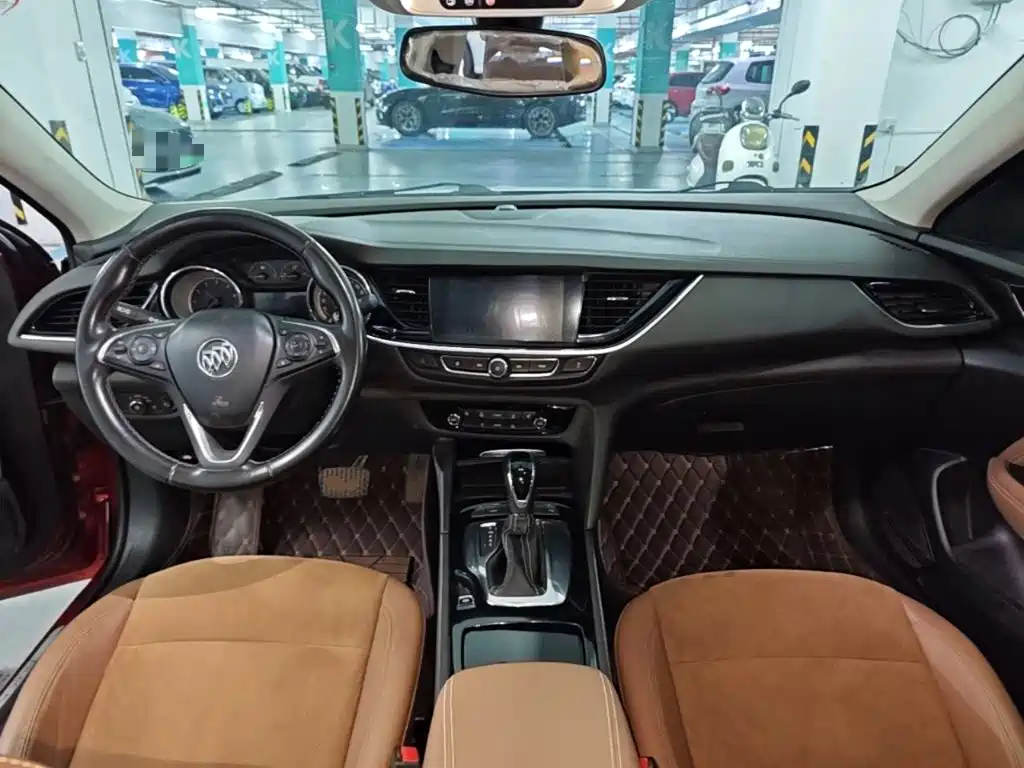 Buick Regal — миниатюра 10
