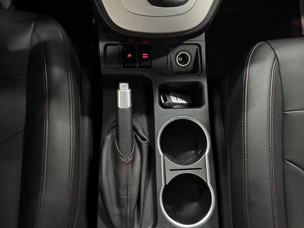 Haval M6 — миниатюра 20