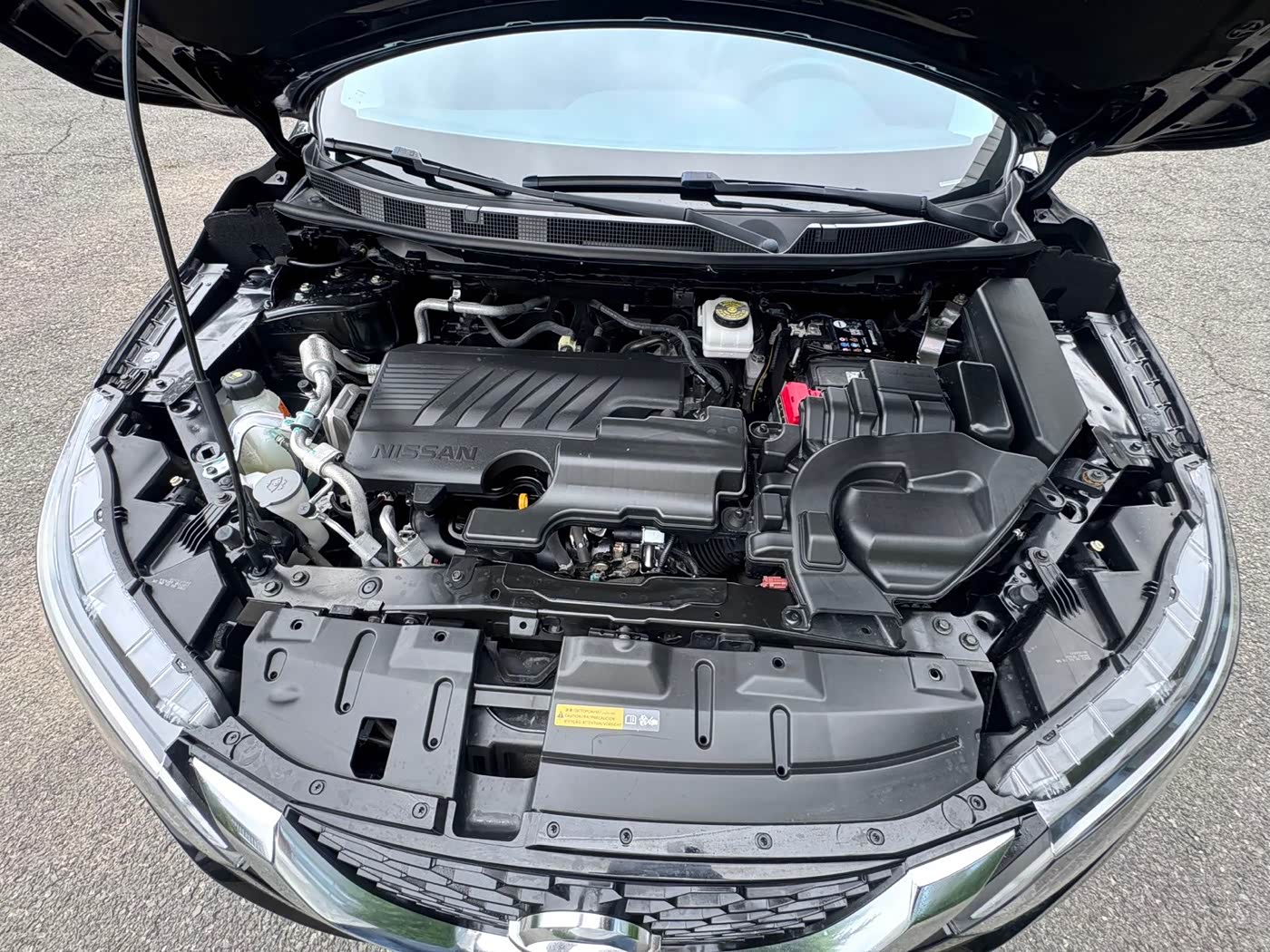 Nissan Qashqai 2.0 л 2023 г. Чёрный, пробег 29000 км