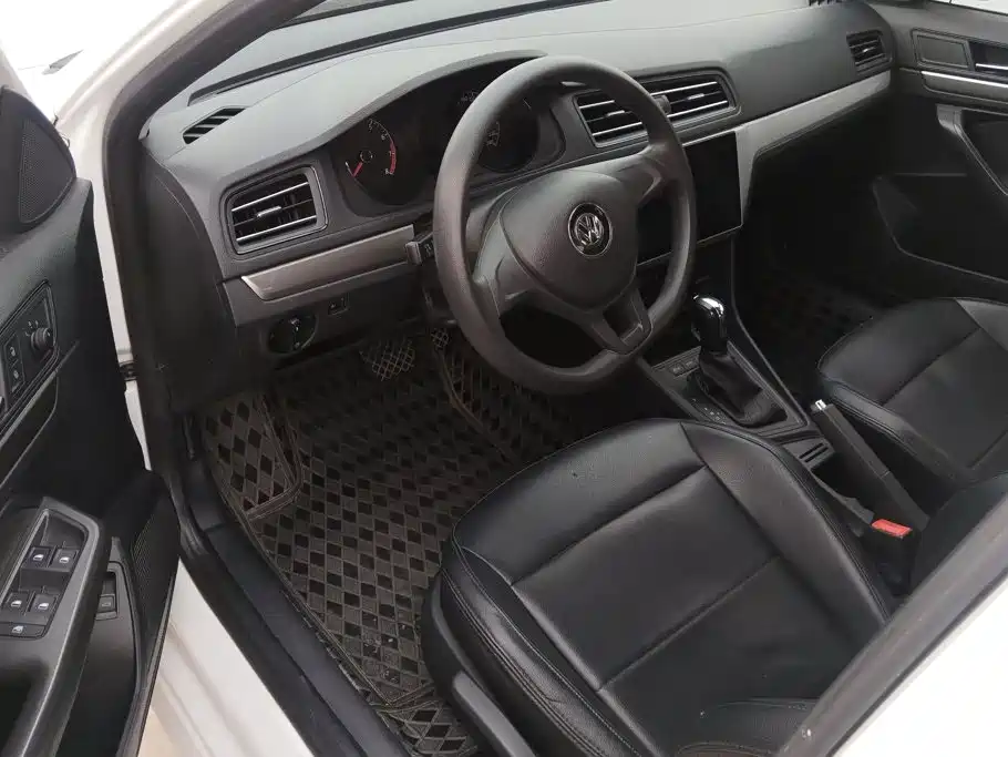 Volkswagen Lavida — миниатюра 9