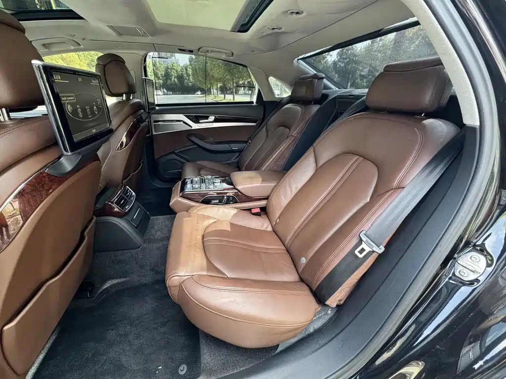 Audi A8 — миниатюра 17