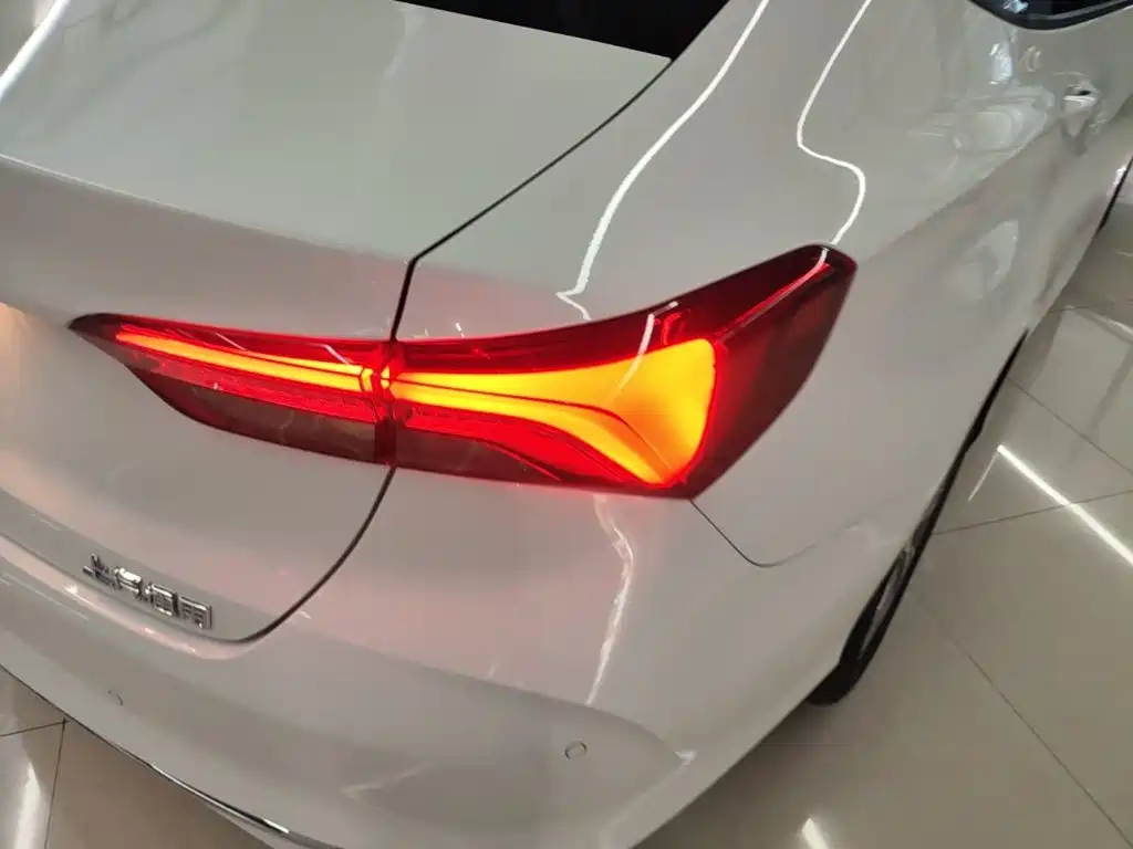 Buick Verano — миниатюра 8