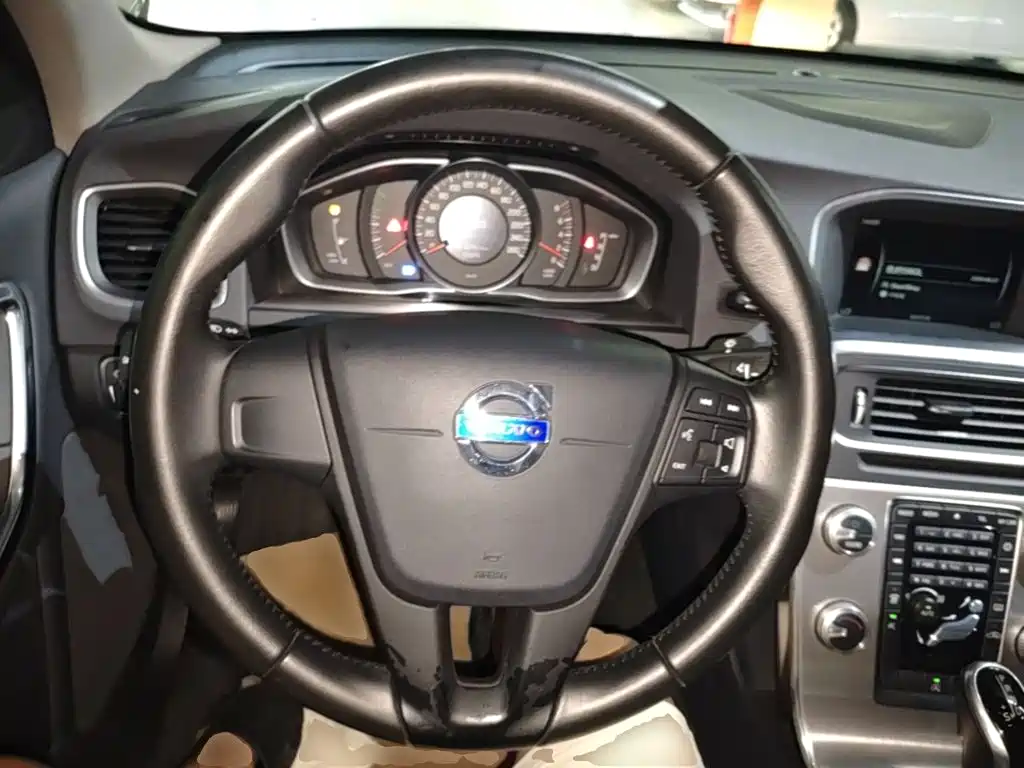 Volvo S60 — миниатюра 11