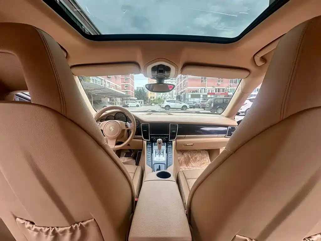 Porsche Panamera — миниатюра 8
