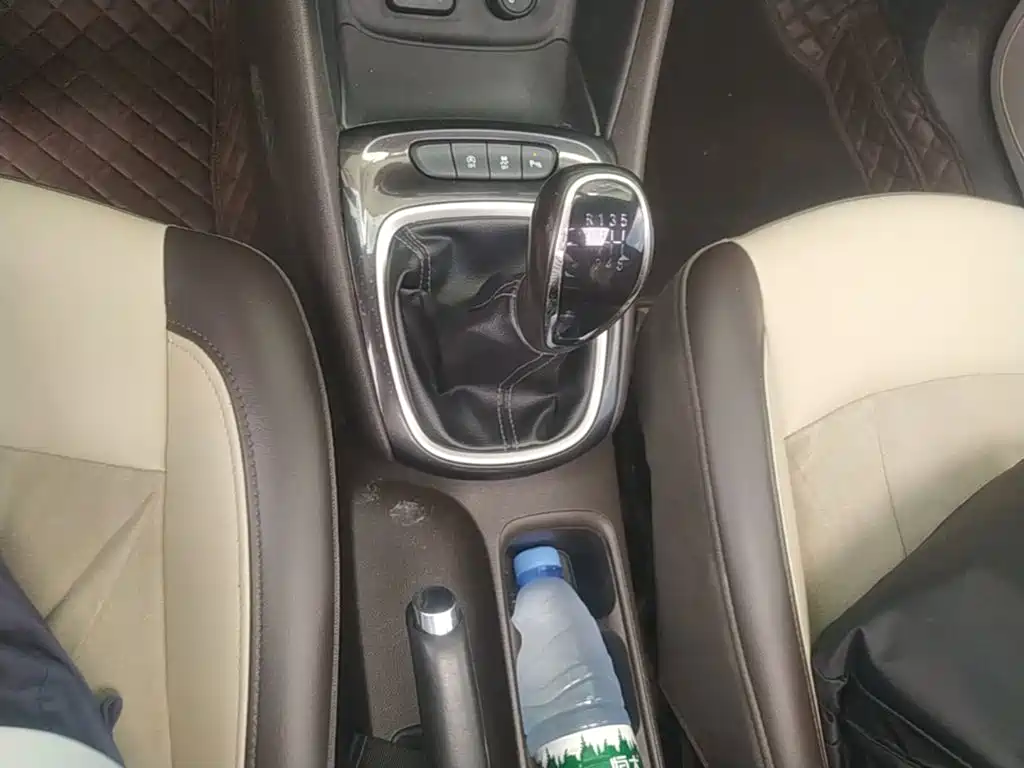 Buick Verano — миниатюра 14