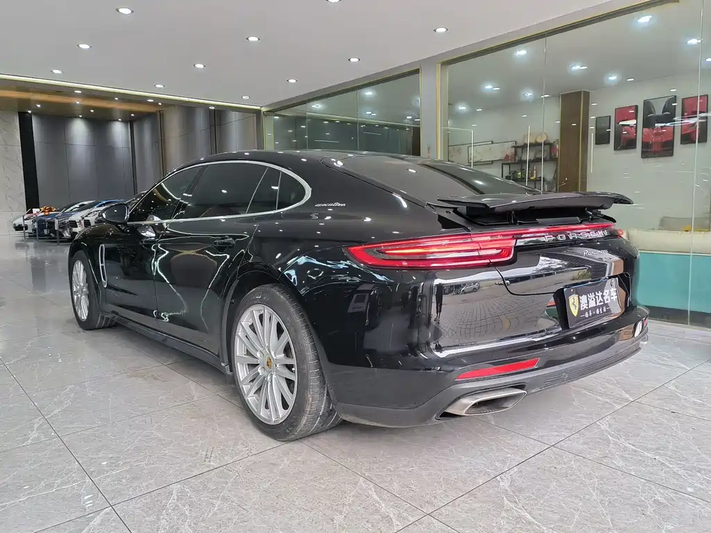 Porsche Panamera — миниатюра 12