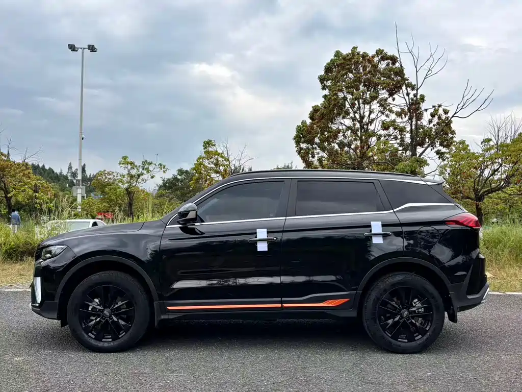 Geely Boyue — миниатюра 10