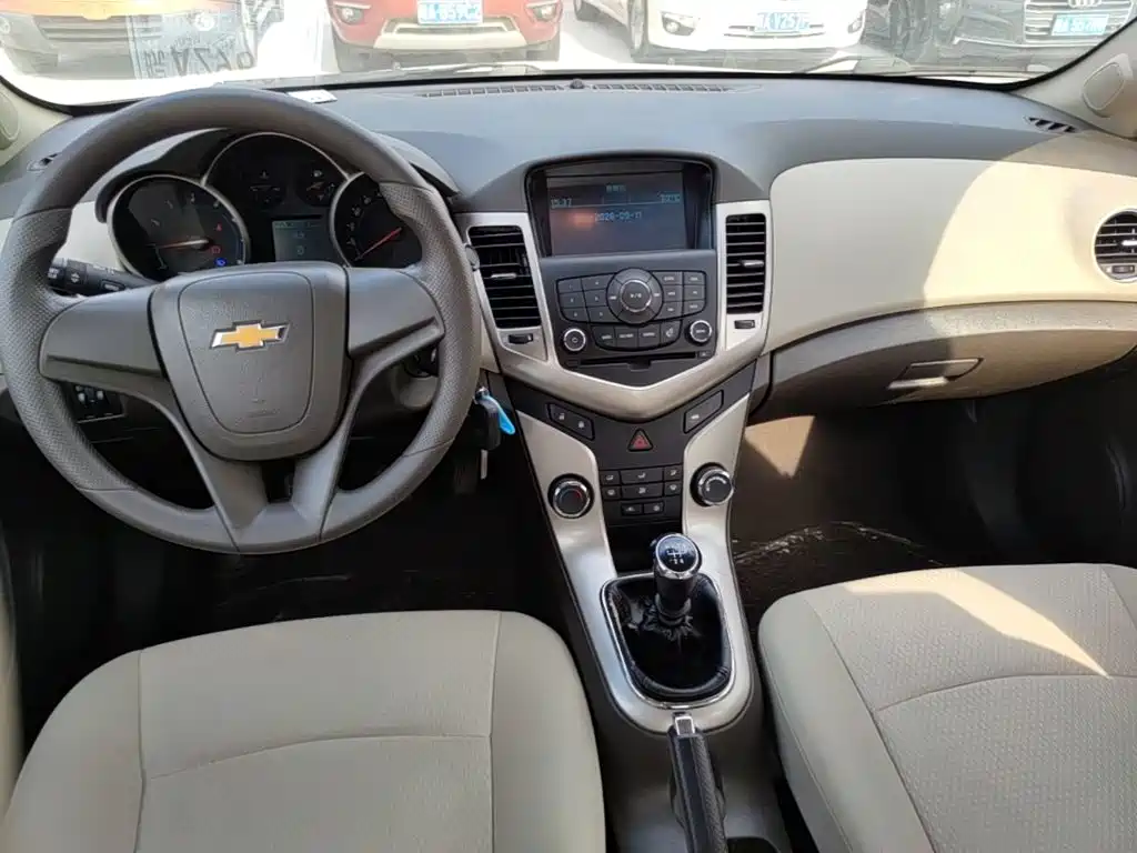 Chevrolet Cruze — миниатюра 13