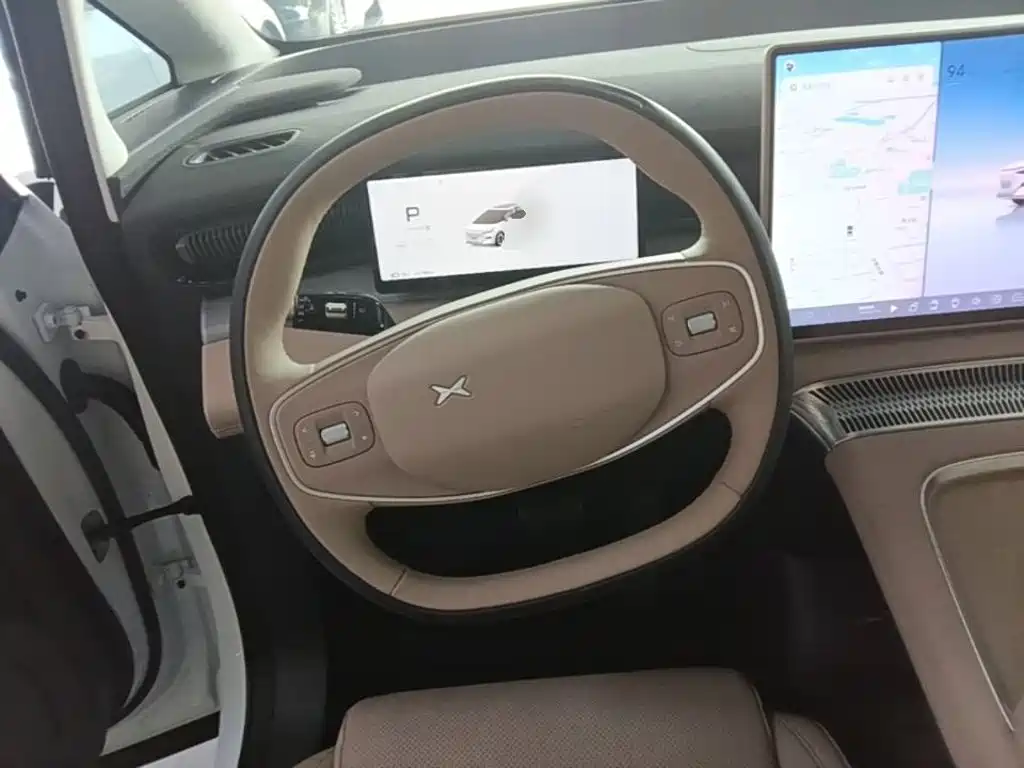 XPeng X9 — миниатюра 11