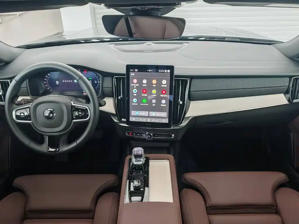 Volvo S90 PHEV — миниатюра 17