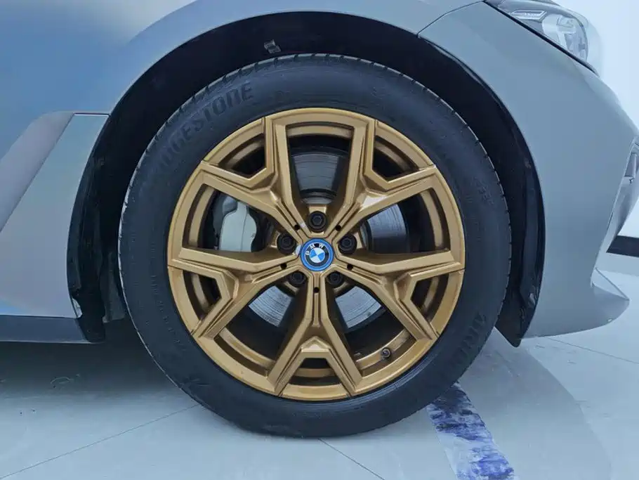 BMW i3 — миниатюра 6