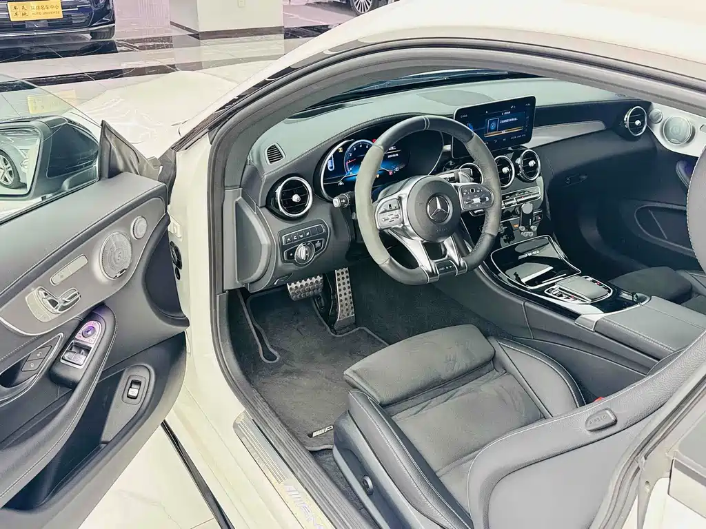 Mercedes-Benz C-Class AMG — миниатюра 6