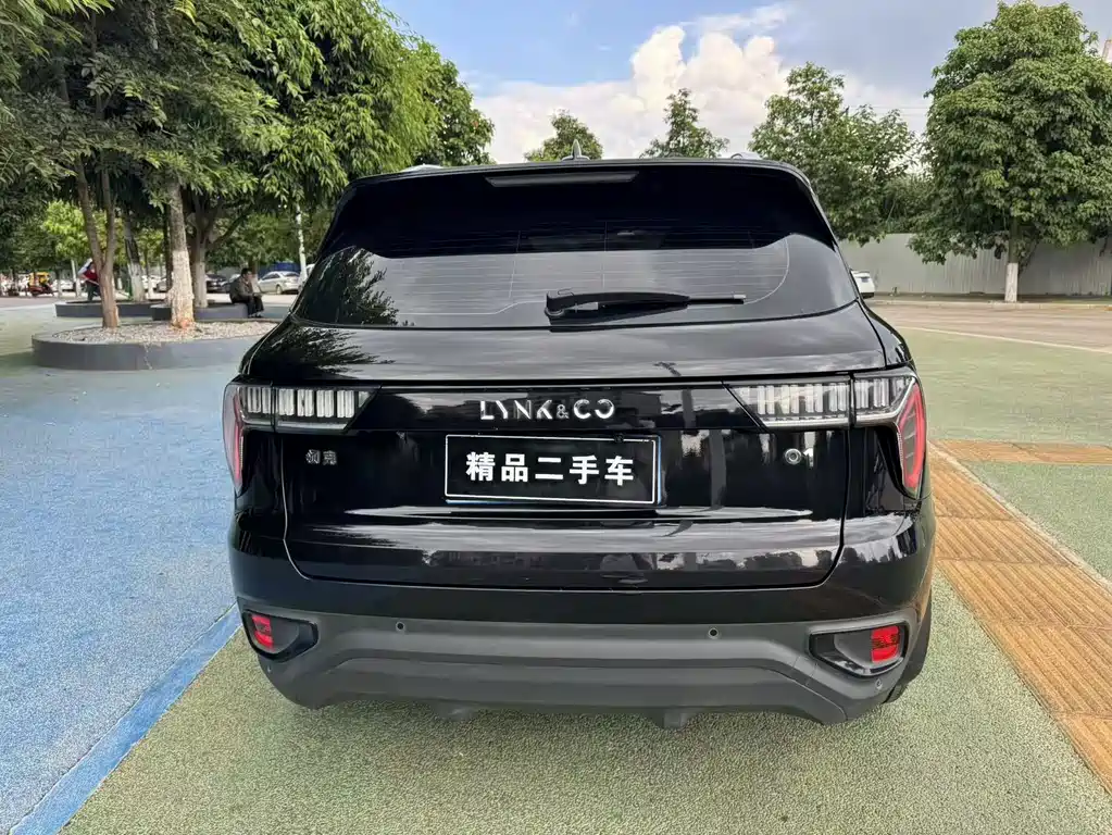 Lynk & Co 01 — миниатюра 5