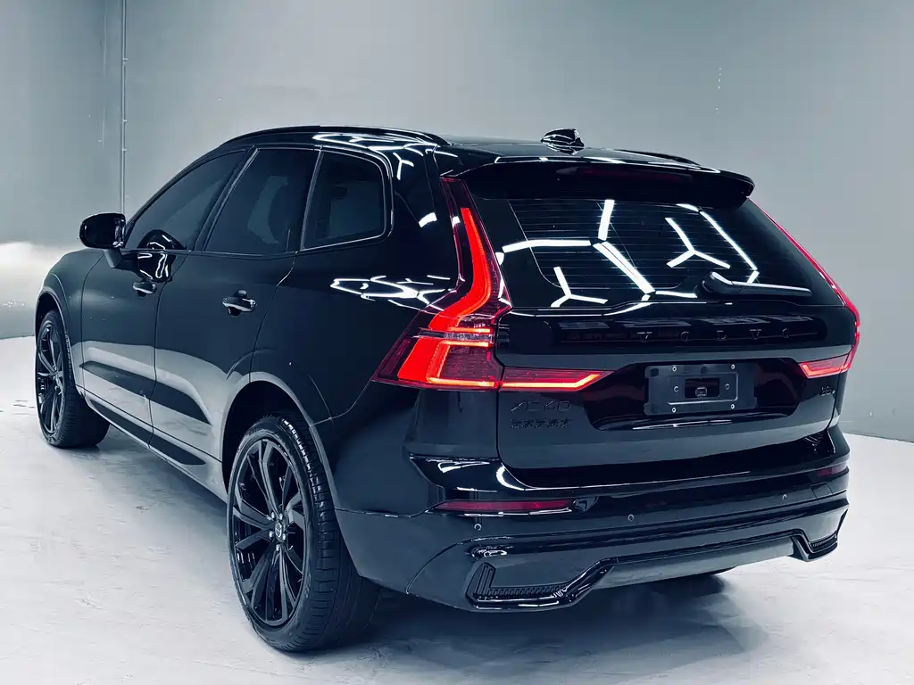 Volvo XC60 2026 B5