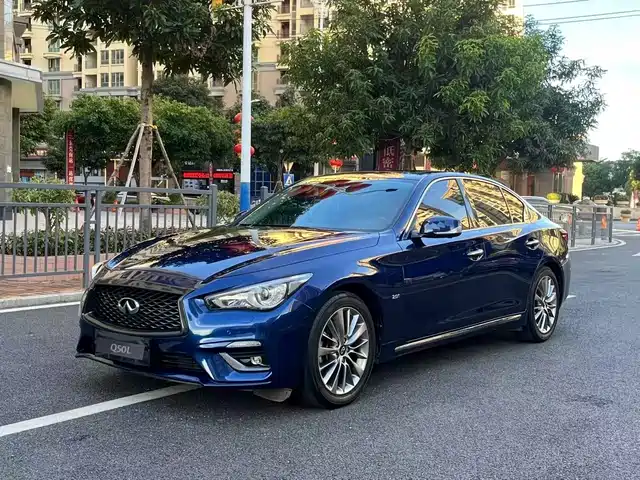 INFINITI Q50L 2018