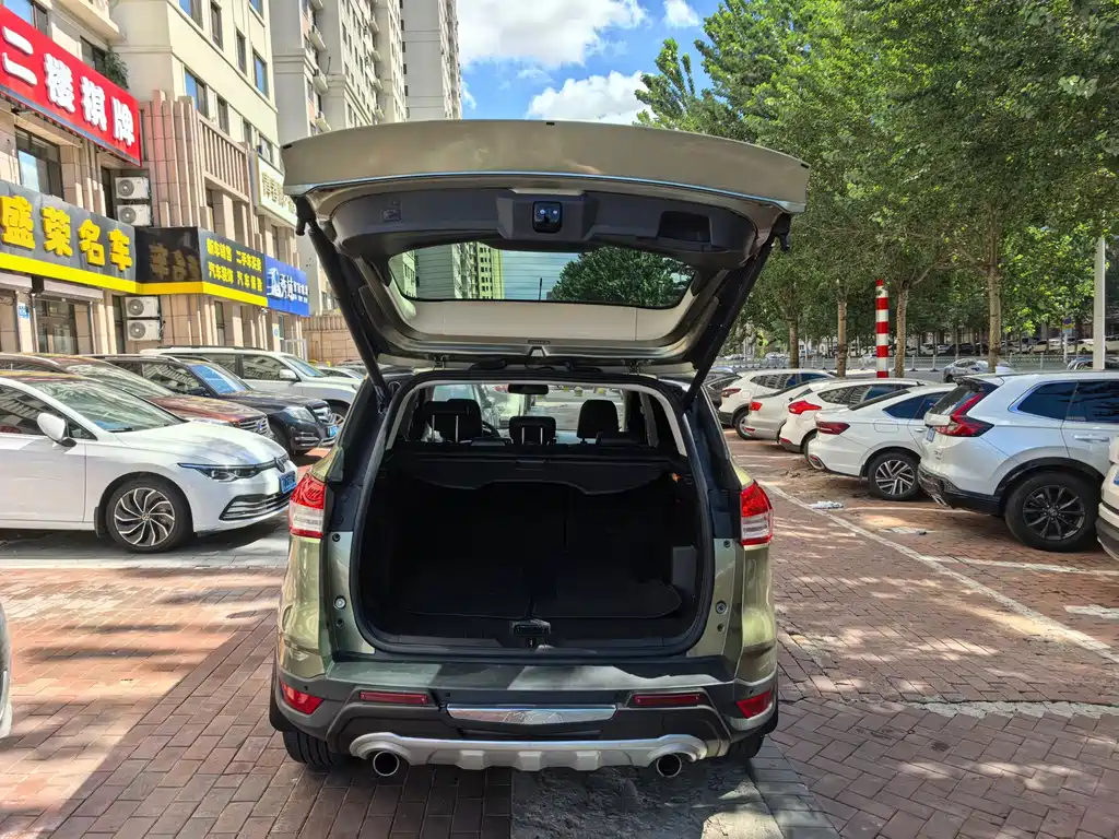Ford Kuga — миниатюра 12