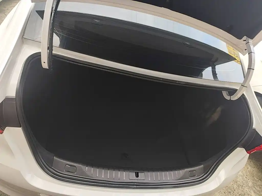 Buick Verano — миниатюра 19