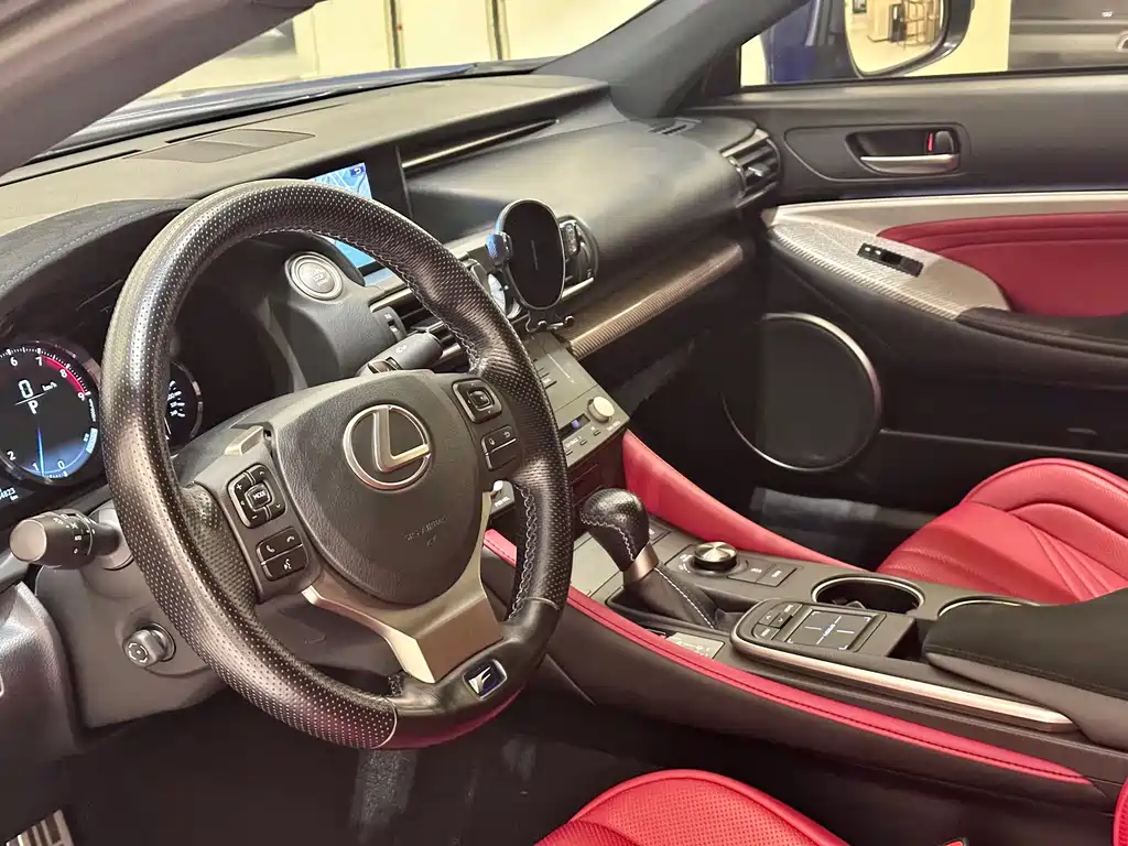 Lexus RC F — миниатюра 13