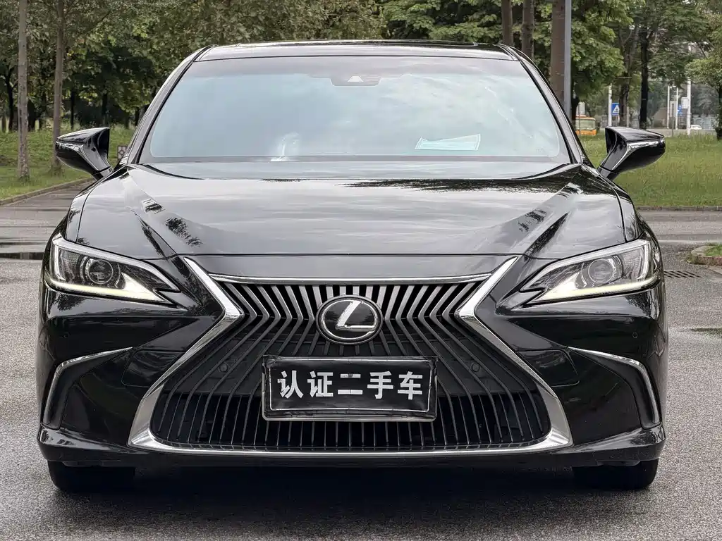 Lexus ES — миниатюра 2