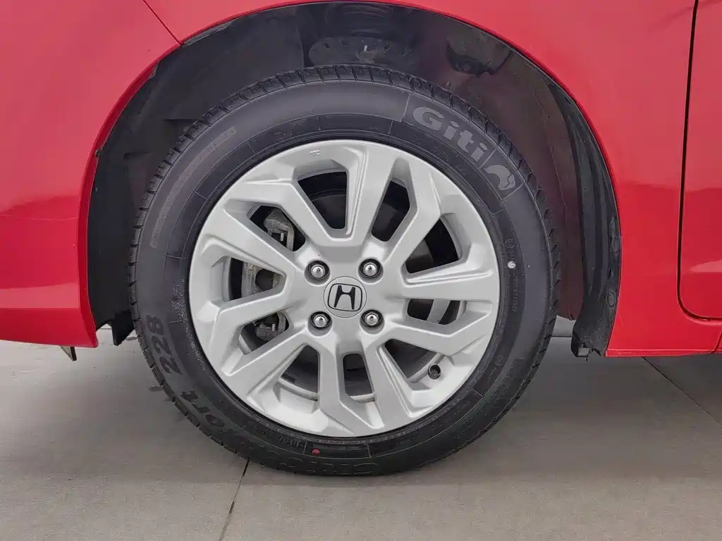 Honda Fit — миниатюра 17