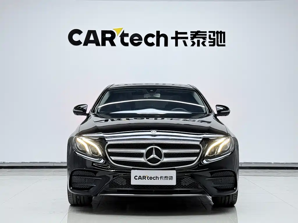 Mercedes-Benz E-Class — миниатюра 2