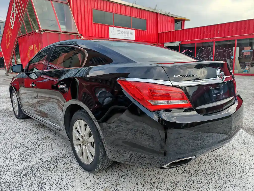 Buick LaCrosse — миниатюра 4